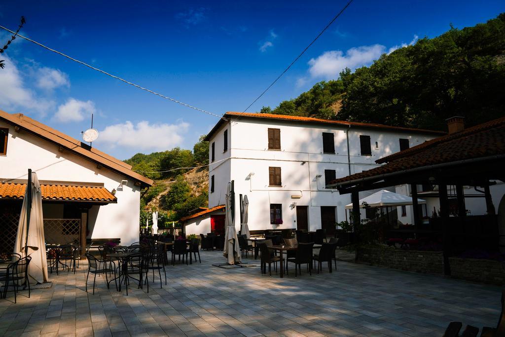 Agriturismo Cascina Del Vai Cairo Montenotte Exteriér fotografie